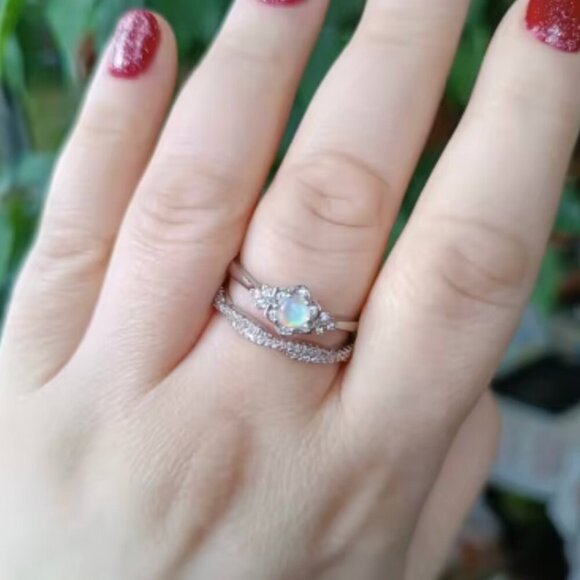 NEW 18k White Gold Opal Ring Set of 2 Stackable Rings - Picture 6 of 6